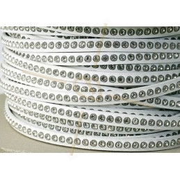 plat leder wit 5mm met strass